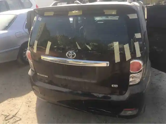 Заднее лобовое стекло от Toyota Rumion, Душанбе