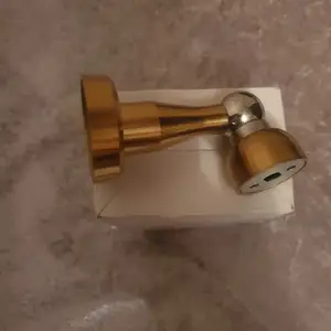 Стопы для дверей, Худжанд