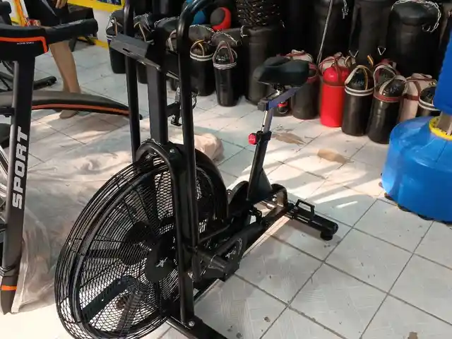 Велотренажёр Assault Airbike, Душанбе