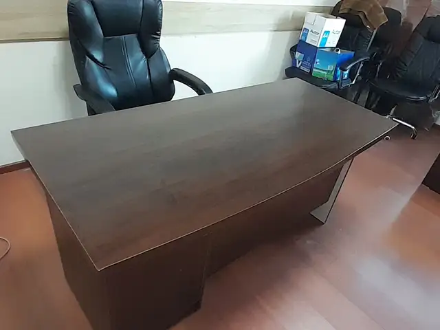Офисный стол, Душанбе