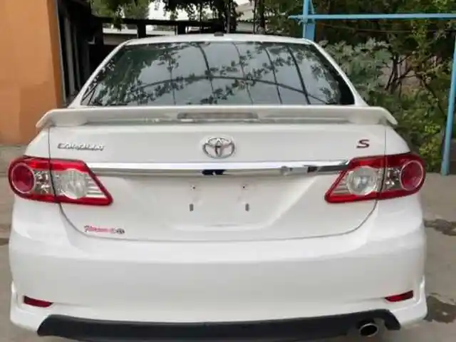 Спойлер SE Toyota Corolla 3, Душанбе
