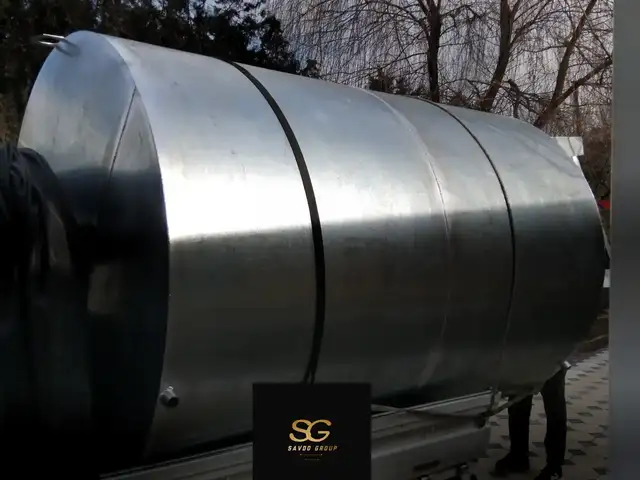 Бочка отценкованная 5000л. 2.2мм, Душанбе