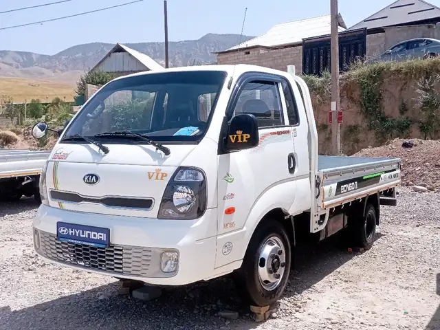 Бортовой автомобиль Kia Bongo, 2014, Душанбе