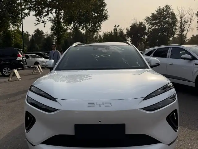 BYD Sea Lion 06