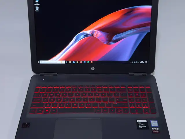 Игровой ноутбук HP Omen 15 Carbon i7-7gen, Худжанд
