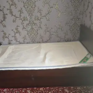 Кровать с матрасом, Бохтар (Курган-Тюбе)