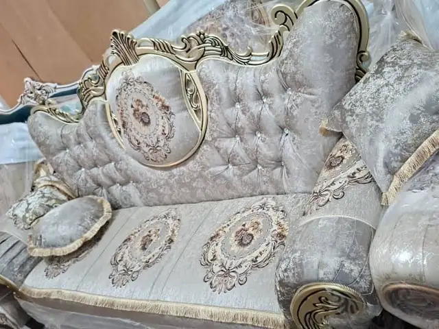 Королевский диван с креслами, Душанбе
