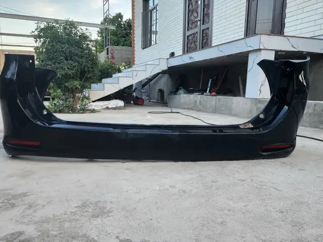 Бампер от Toyota Voxy, Душанбе