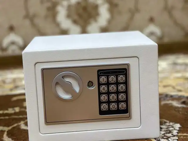 Сейф, Худжанд