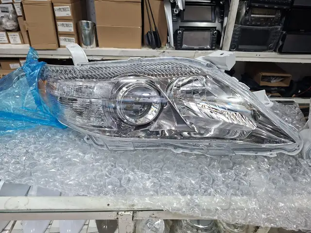 Передние фары Toyota Camry 2, Душанбе