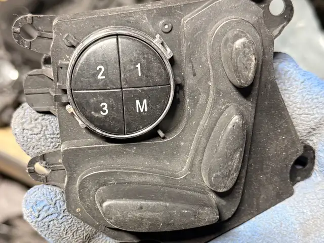 Кнопка регулировка сидений Mercedes-Benz W211 2007-2009, Худжанд