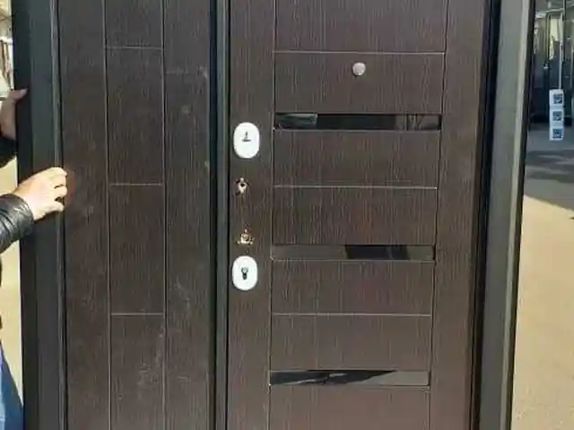 Дверь, Душанбе