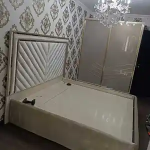 Двуспальная кровать, Душанбе