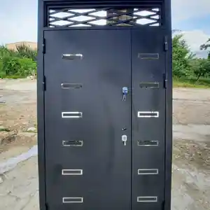 Железная дверь, Душанбе