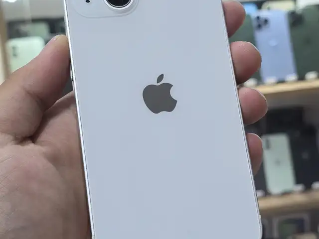 Apple iPhone 13, 128 gb, Starlight, Душанбе
