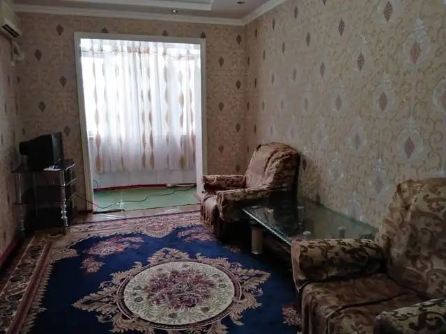 2-комн. квартира, 2 этаж, 65м², 18 мкр, Худжанд
