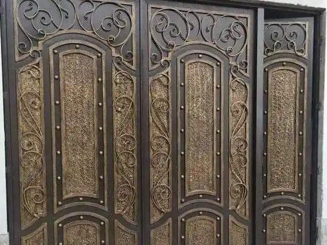 Дарвоза, Душанбе