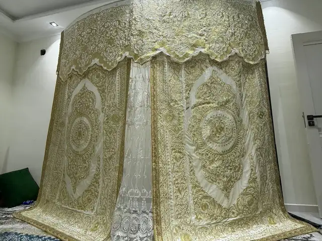 Чодари аруси, Душанбе