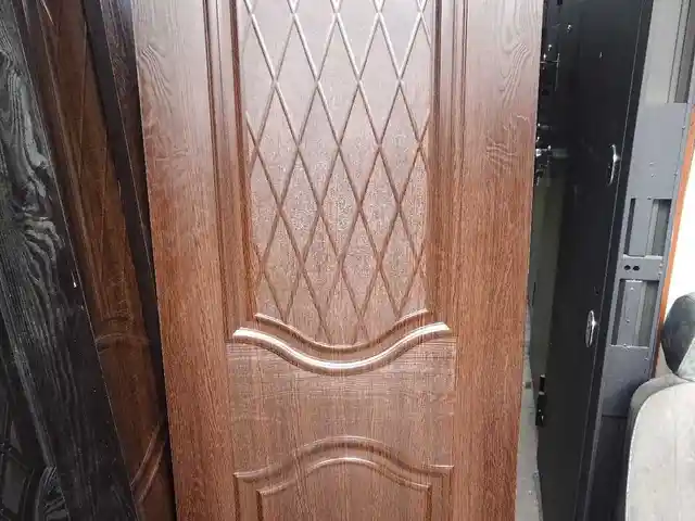 Дверь, Душанбе