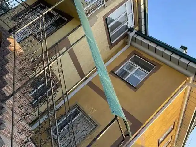 3 этажн. 6-комн. дом, 8 соток, Обчакорон, Душанбе