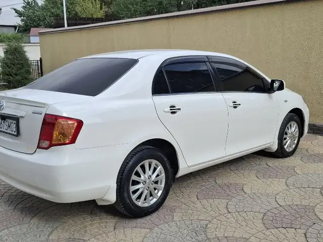 Toyota Axio