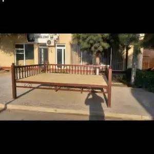 Металлический тапчан, Худжанд
