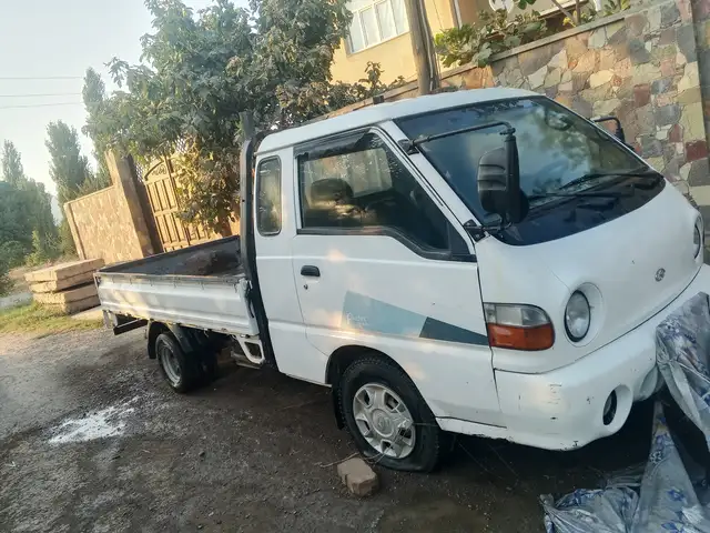 Бортовой автомобиль Hyundai Porter, 2002, Худжанд