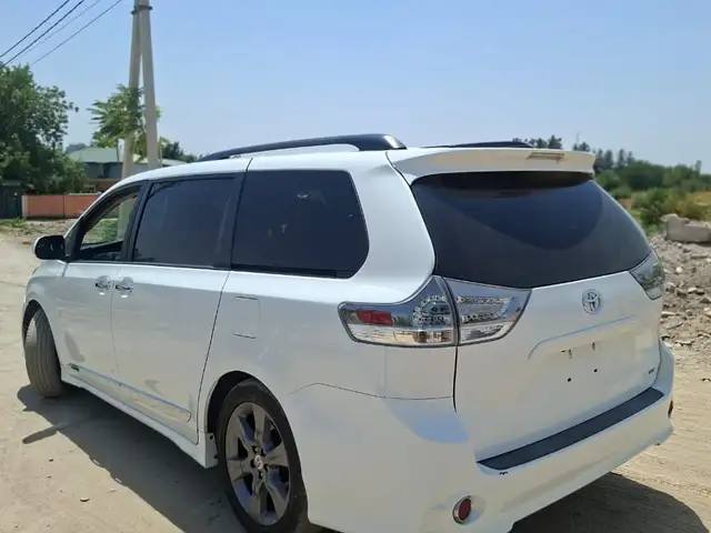 Toyota Sienna