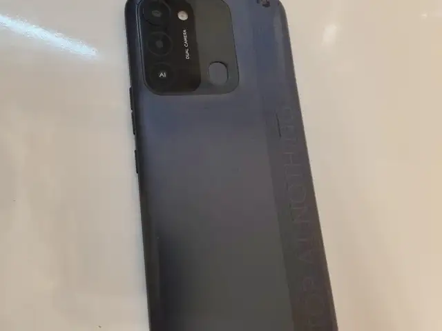 Tecno Spark 8C, Душанбе