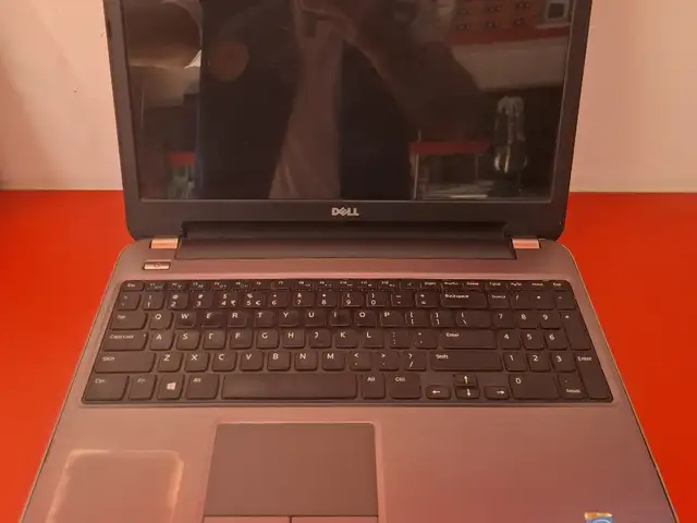 Ноутбук Dell core i5/4200U ram 8g/256ssd видеокарт Gt 8760m 2g, Душанбе