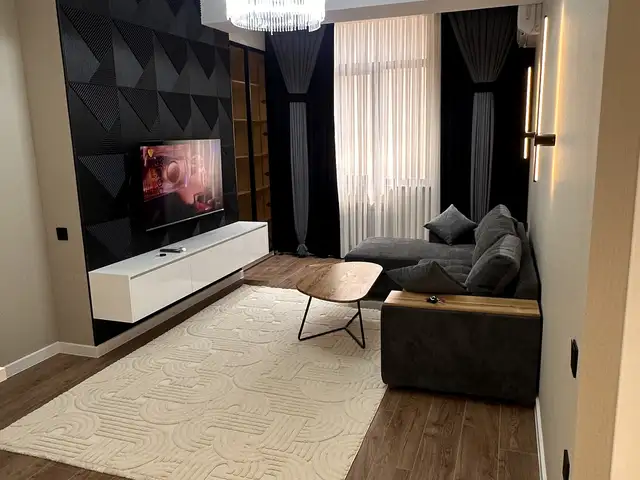 2-комн. квартира, 6 этаж, 60м², район Шомансур оринтир гостиница хилтон, Душанбе