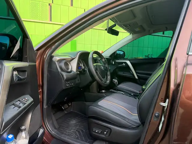 Toyota RAV 4, 2015, Душанбе - 10