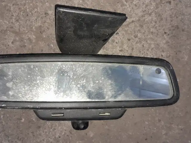 Зеркало заднего вида на Меrcedes Benz W210, Хуҷанд