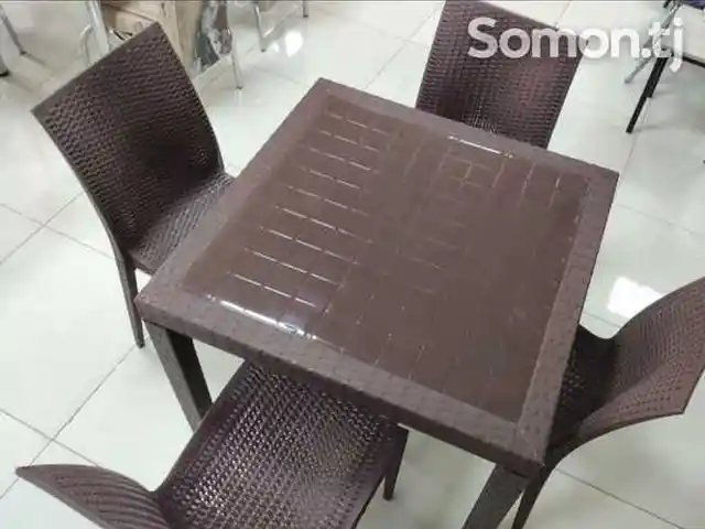 Стол со стульям, Душанбе