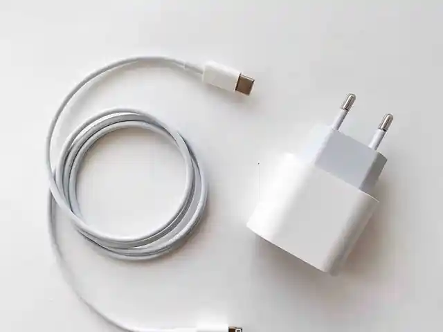 Зарядное устройство для Apple iPhone, Душанбе