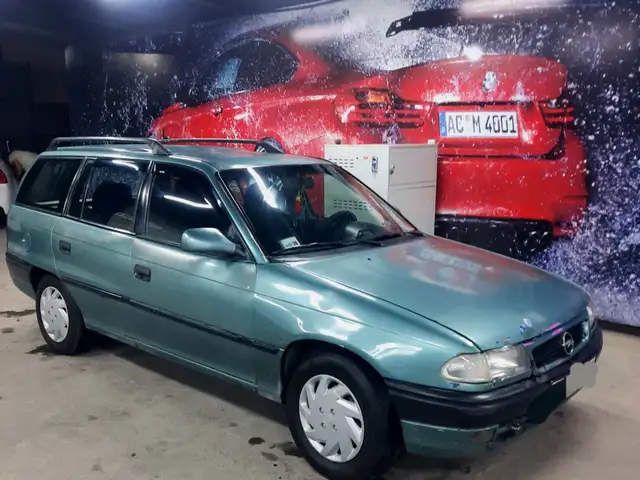 Opel Astra F