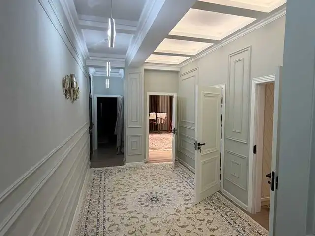 3-комн. квартира, 5 этаж, 130м², Дом печать пушти ситора, Душанбе
