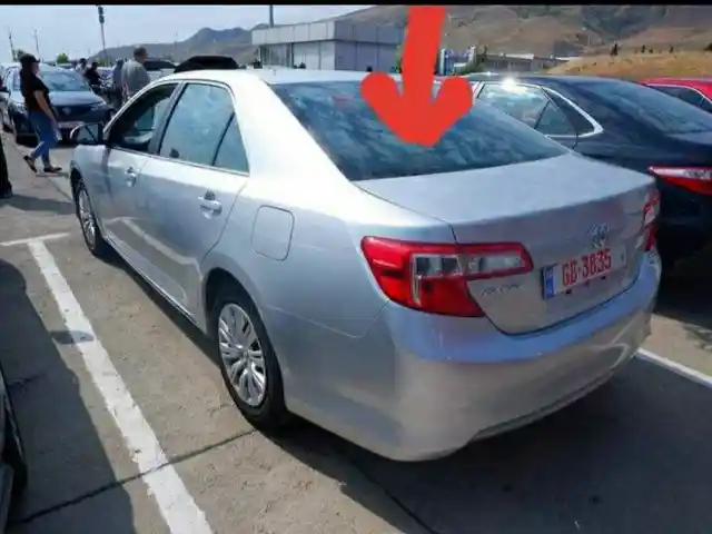 Заднее стекло на Toyota Camry 3, Душанбе