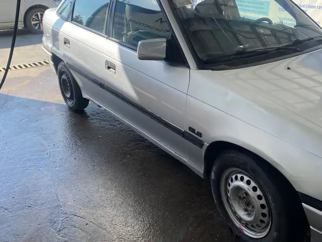 Opel Astra F