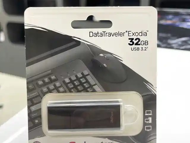 Флешка Kingston DataTraveler Exodia 32 ГБ, 1 шт., черный, Душанбе