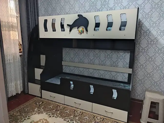 Двухъярусная кровать, Душанбе
