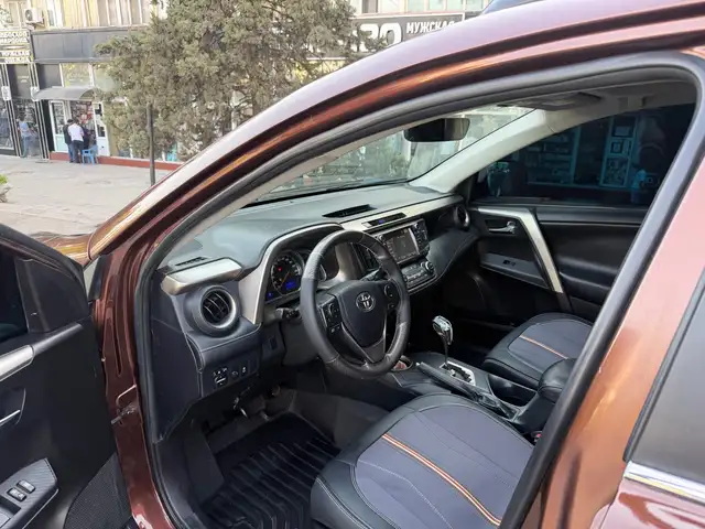 Toyota RAV 4, 2015, Душанбе - 11
