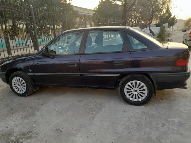 Opel Astra F