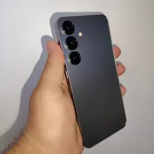 Samsung Galaxy S25 Plus 12/256Gb, Худжанд