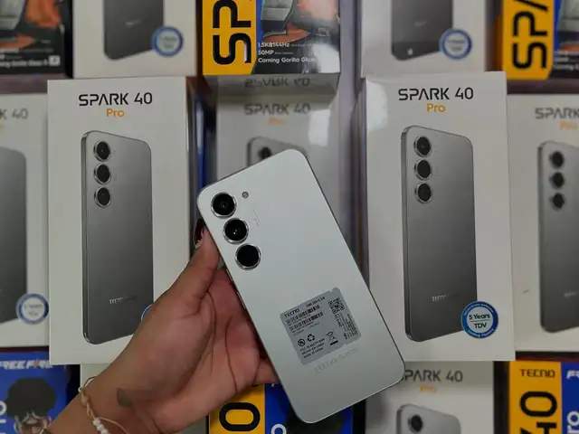 Tecno Spark 40 Pro 8+8/16/256Gb Global Version, Душанбе - 5
