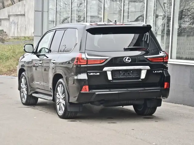 Задний бампер на Lexus LX570 2016-2022, Душанбе