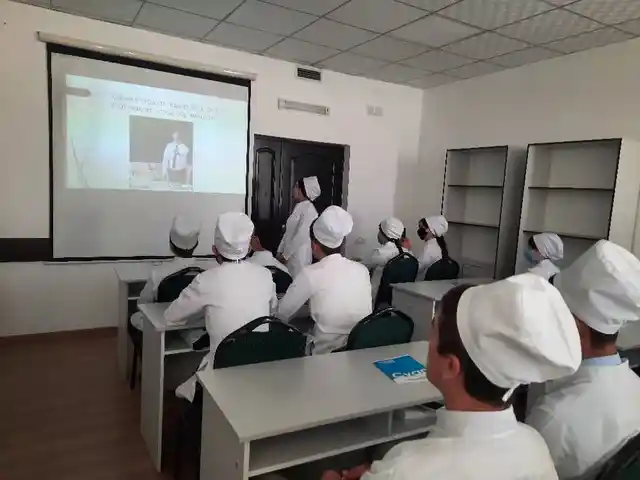 Омӯзиши довталабон ба донишгоҳи тиббӣ, Душанбе