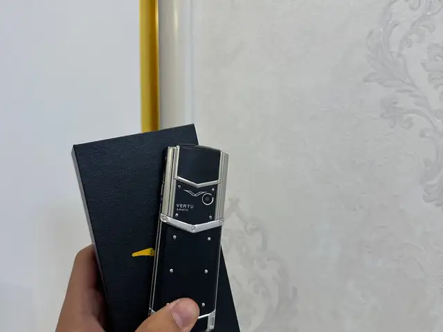 Телефон Vertu, Хуҷанд