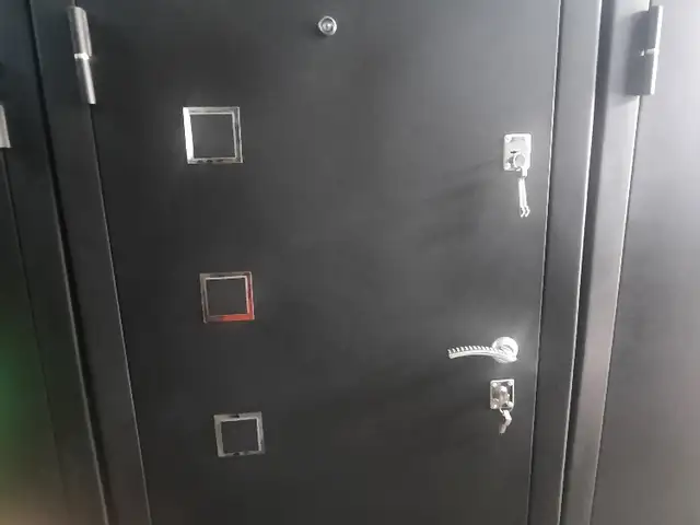 Входная дверь, Душанбе