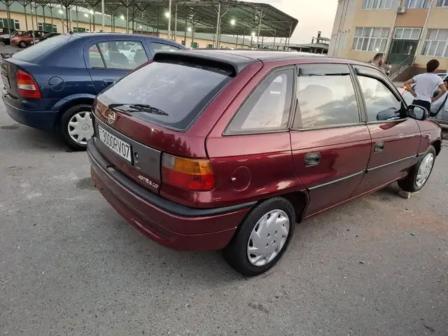 Opel Astra F